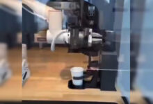 Photo of «Скоро роботы заменят людей повсюду», – говорили они…