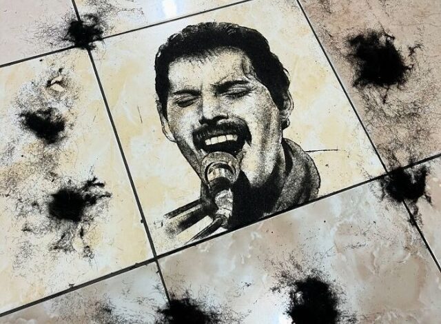 Photo of Парикмахер создаёт портреты знаменитостей из состриженных волос (12 фото)