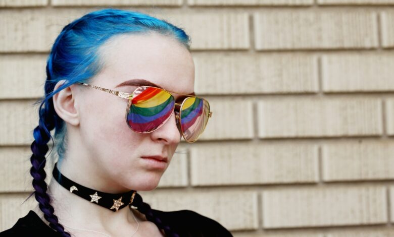 Photo of Как записать сестру в телефоне: простые и прикольные способы